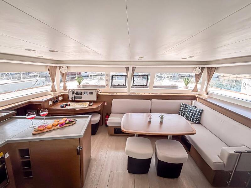 Lagoon 450 F Red Twin II