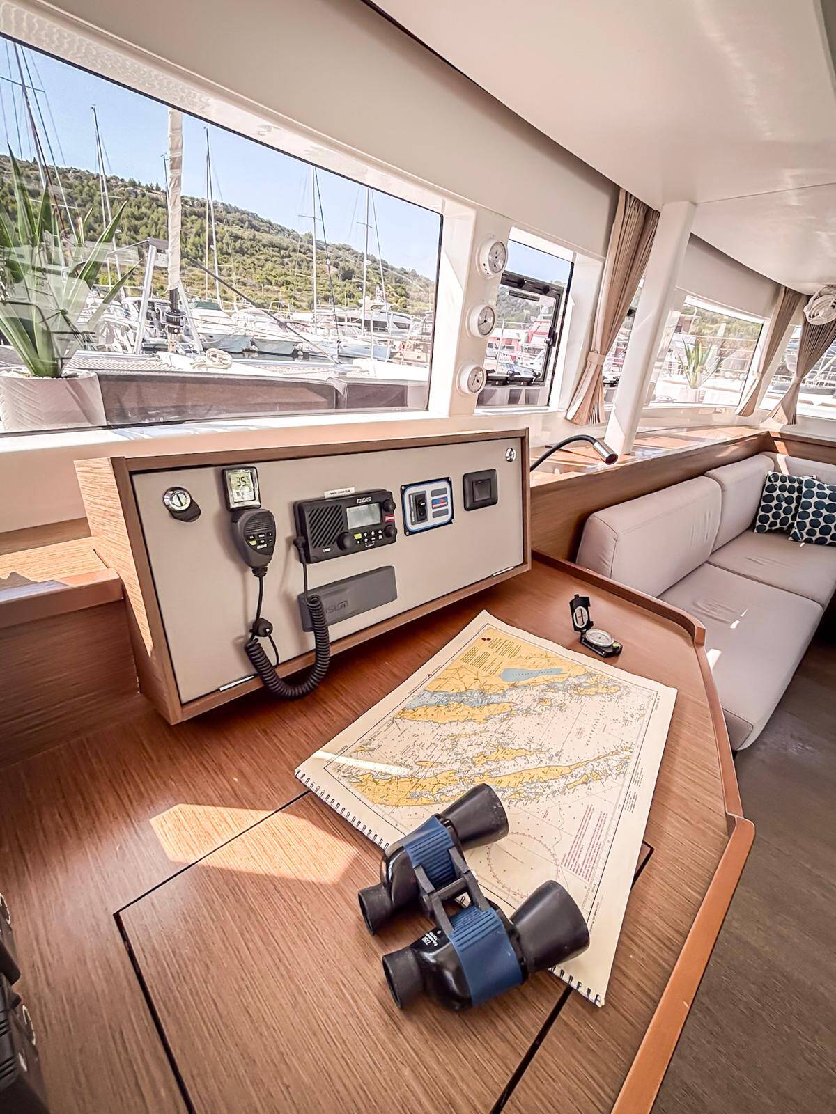 Lagoon 450 F Red Twin II