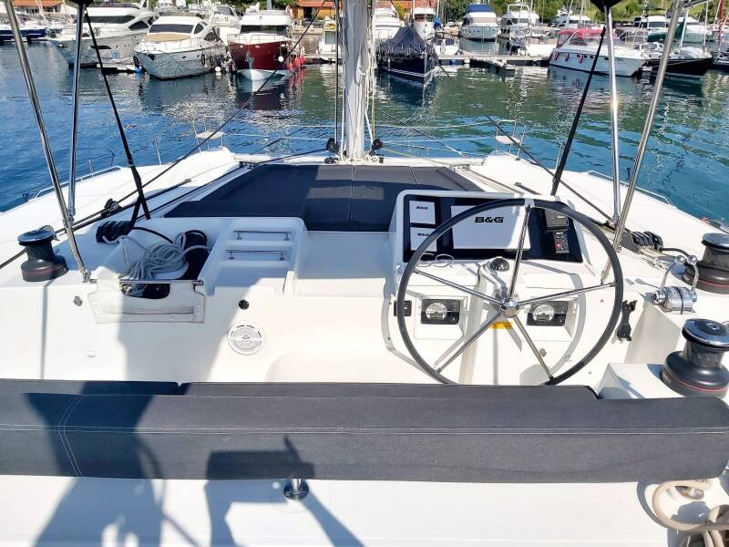 Lagoon 450 F Red Twin II