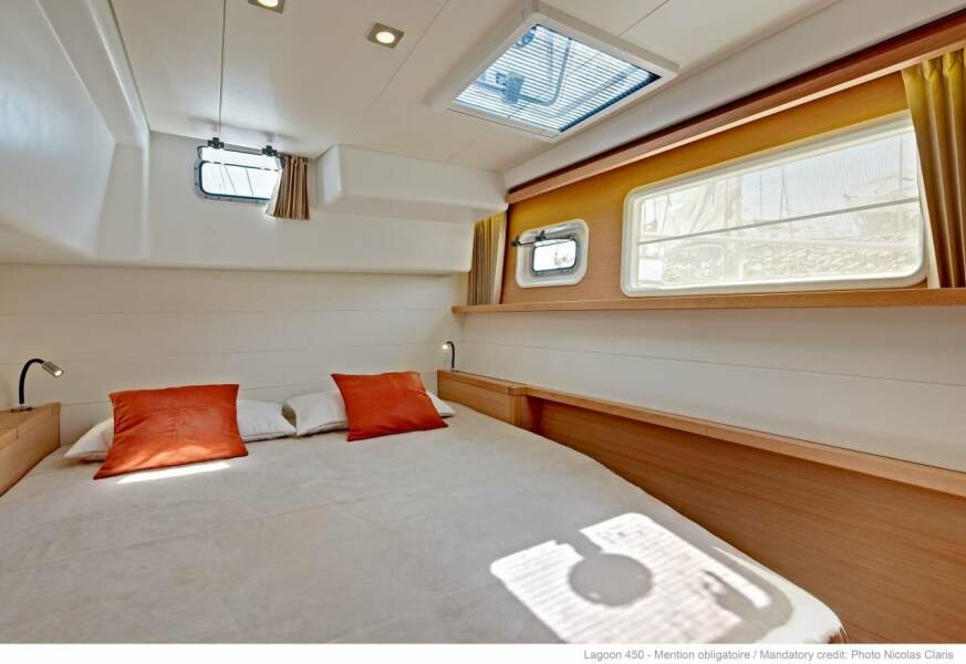 Lagoon 450 S Blue Diamond