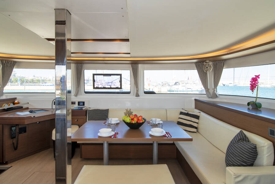 Lagoon 46 No Worries