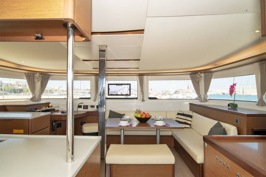 Lagoon 46 No Worries