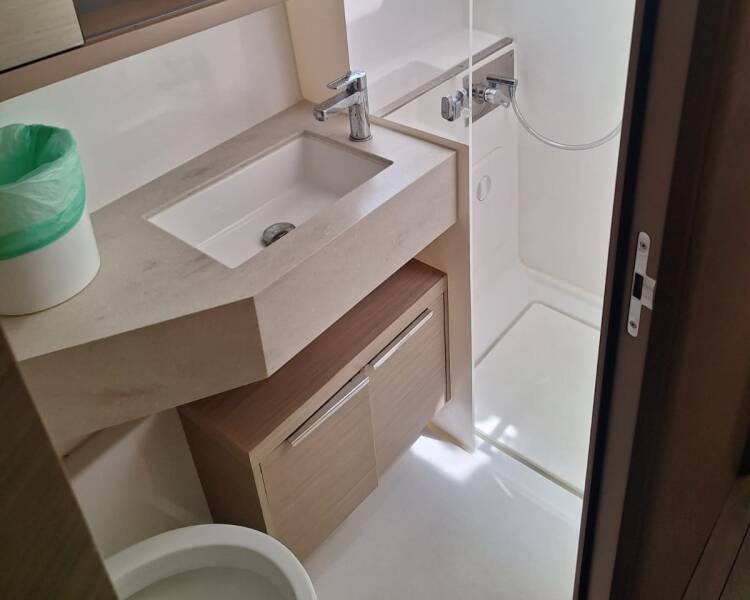 Lagoon 46 BOATYLICIOUS