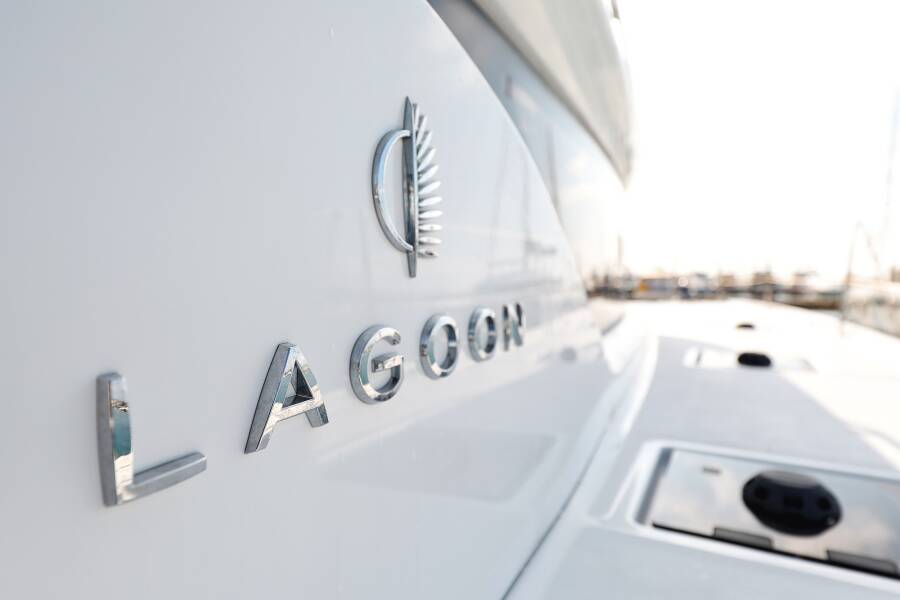 Lagoon 50 Ugly Duck