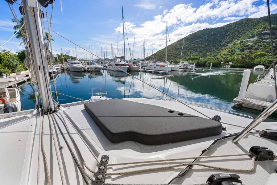 Lagoon 51 Slinky Malinki