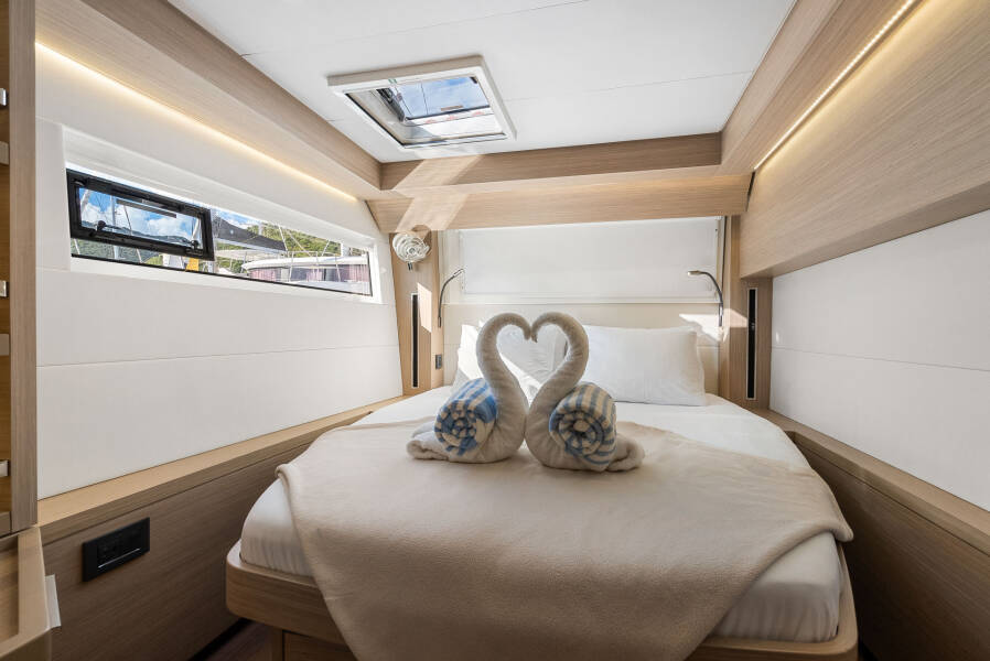 Lagoon 51 Slinky Malinki