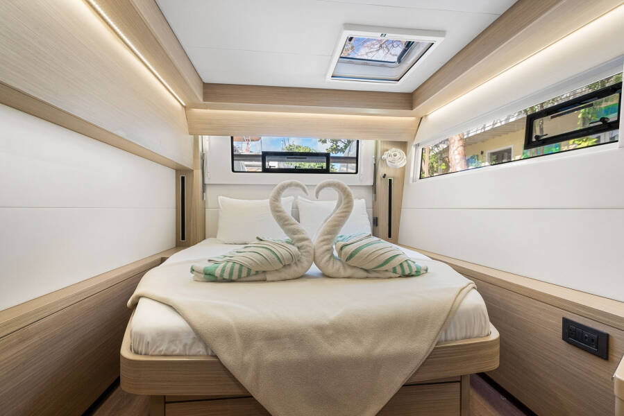 Lagoon 51 Slinky Malinki