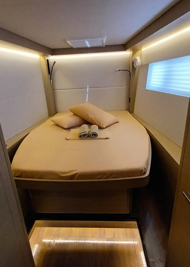 Lagoon 51 Errant Vagabond