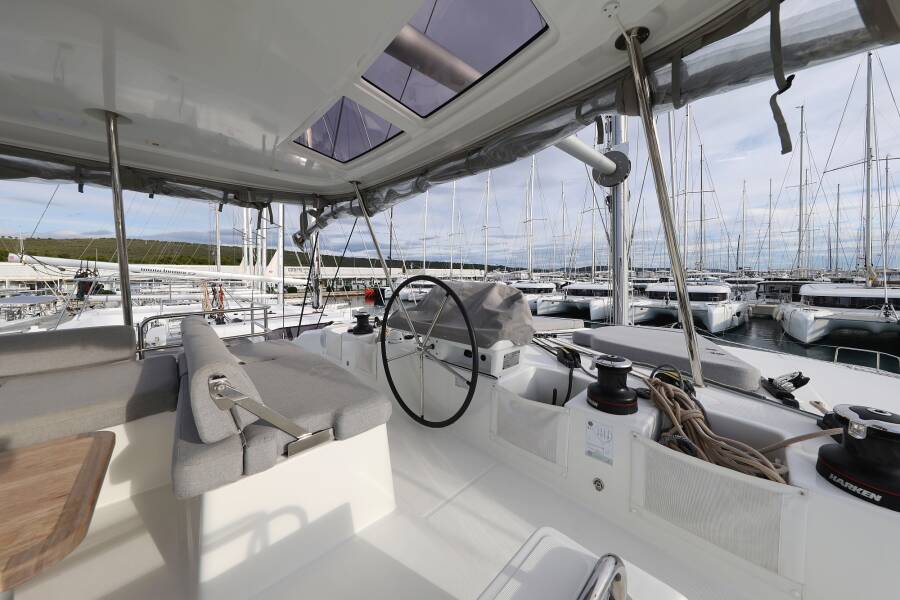 Lagoon 51 Zarathustra