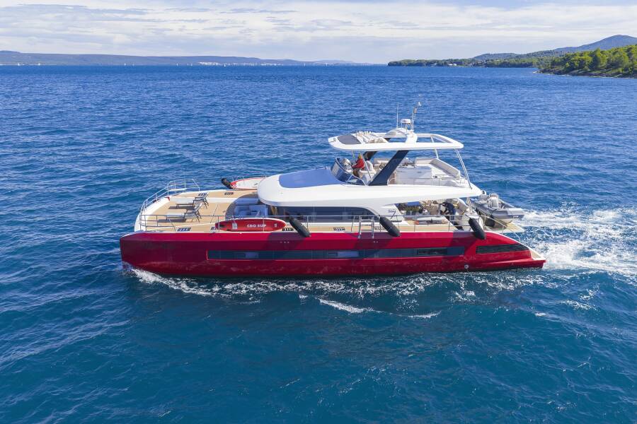 Lagoon Sixty 7 Mastermind