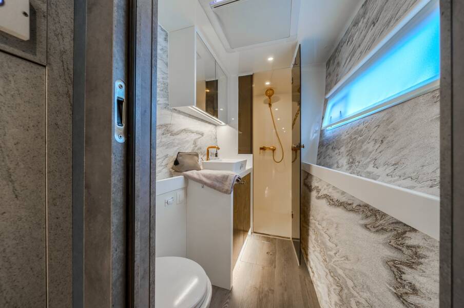 Luna 47 Power Orange