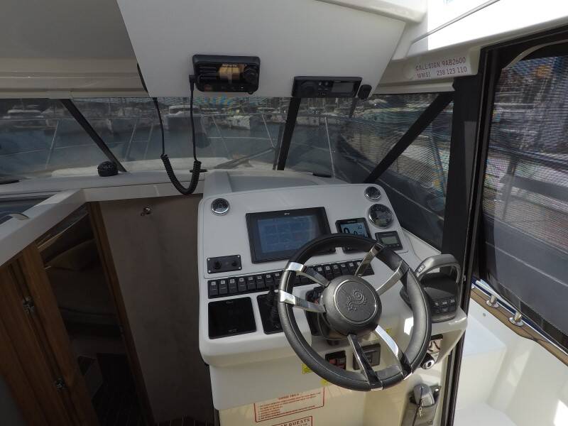 Marex 330 Scandinavia Malinkonija