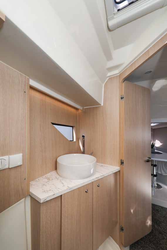 Nuva M9 Cabin Babac