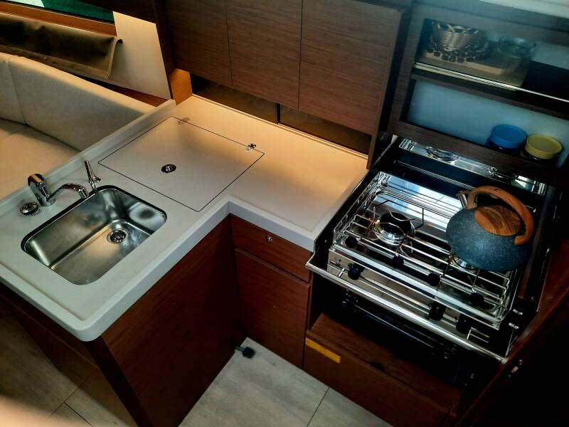 Oceanis 34.1 Sailing Spirit