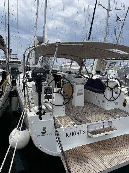Oceanis 37.1 Karyatis