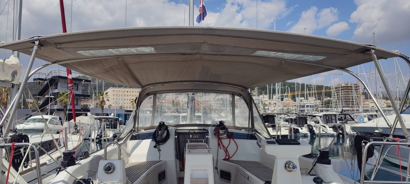 Oceanis 37.1 Breeze