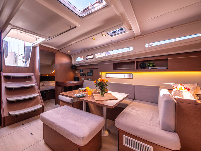 Oceanis 40.1 Mamma Mia