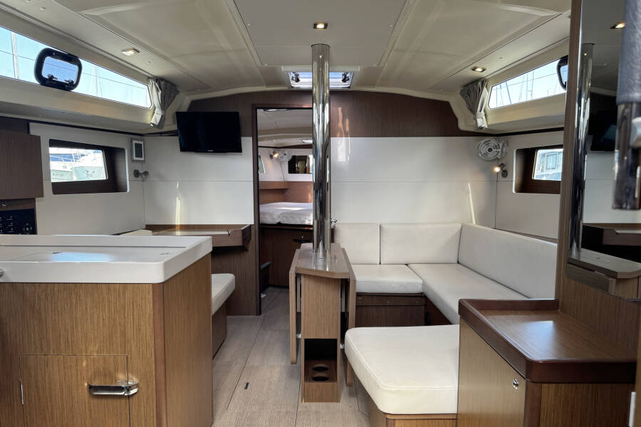 Oceanis 41.1 All Winds