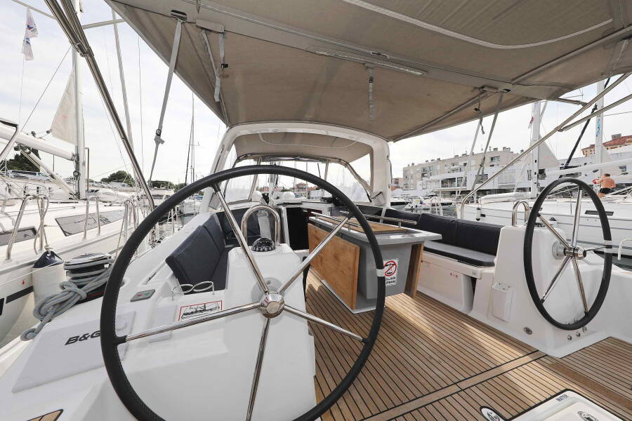 Oceanis 41.1 ECONOMY