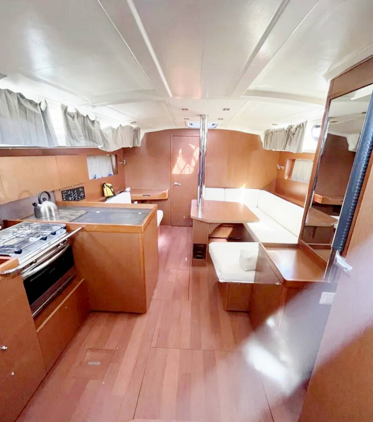 Oceanis 41.1 Black Lion