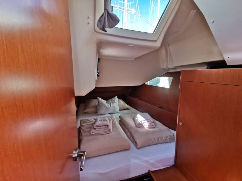 Oceanis 41.1 Office 2