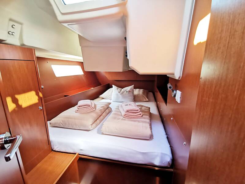 Oceanis 41.1 Office 2