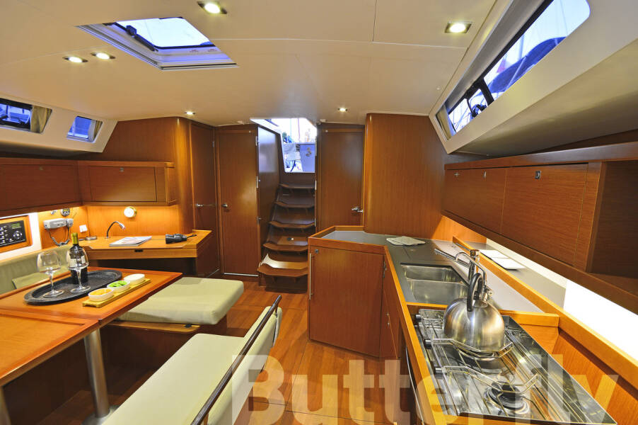 Oceanis 45 Butterfly