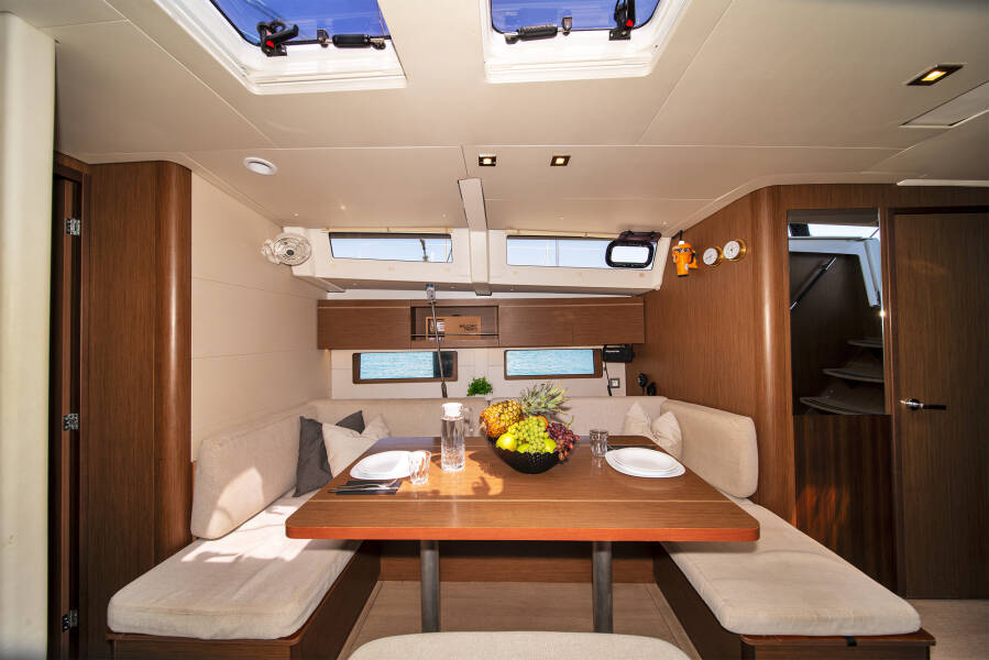 Oceanis 46.1 Rebekka Blue