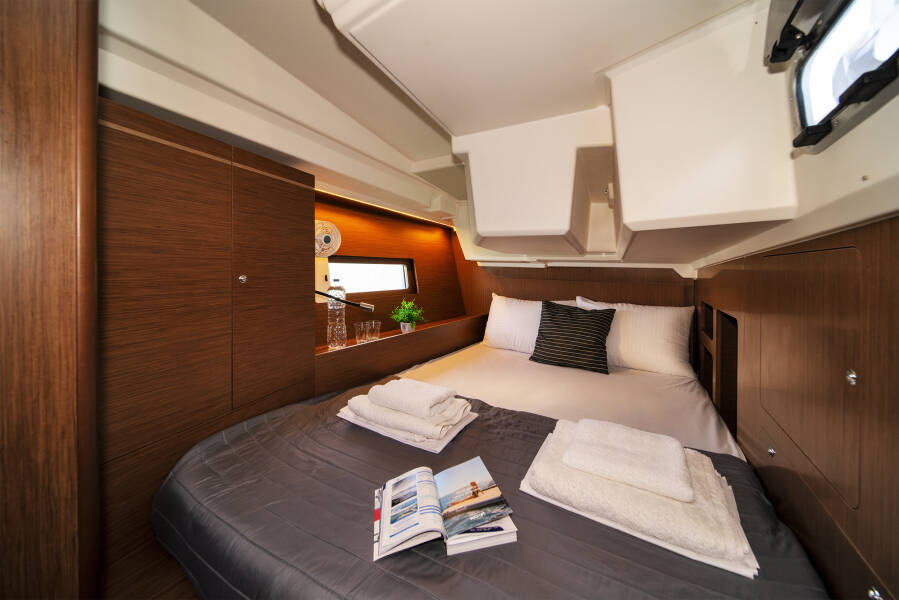 Oceanis 46.1 Rebekka Blue