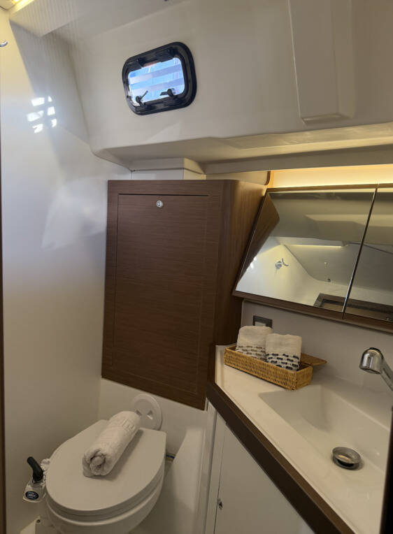 Oceanis 46.1 Athena 2