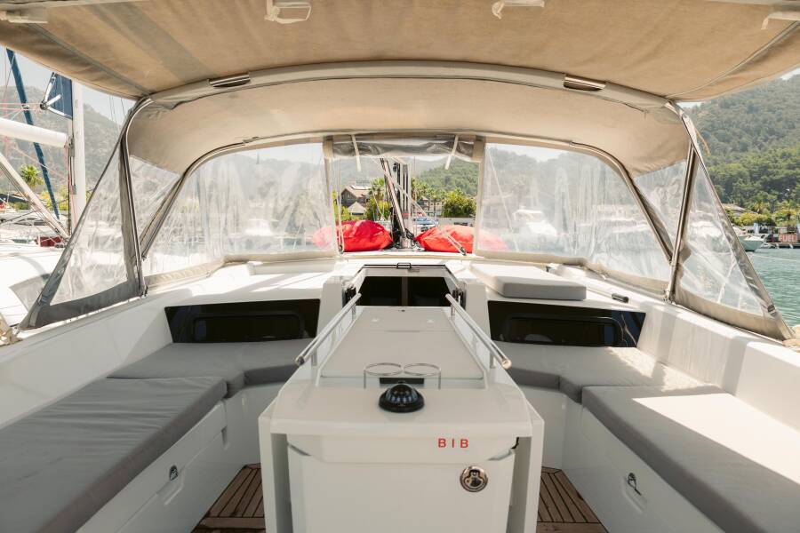 Oceanis 46.1 Athena 4