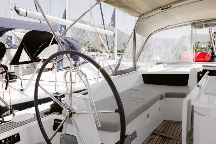 Oceanis 46.1 Athena 4