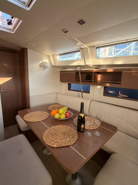 Oceanis 46.1 Athena 5