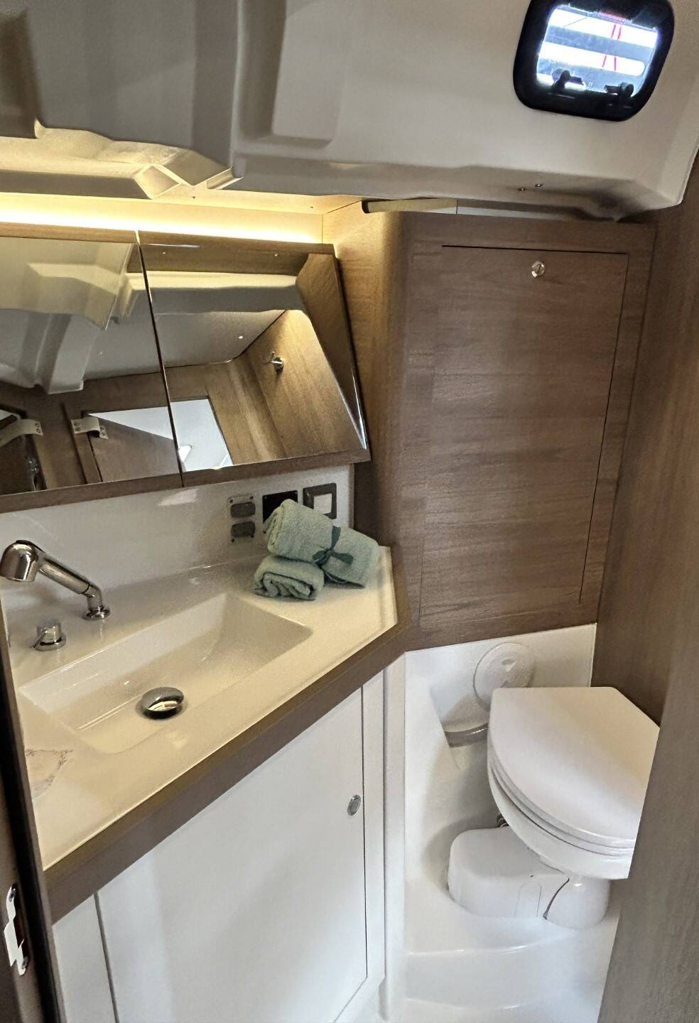 Oceanis 47 Tide Of Your Life