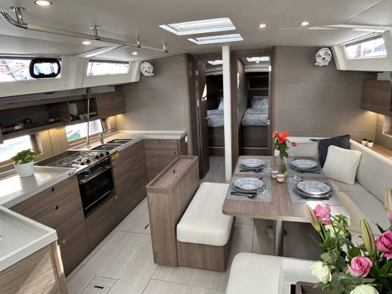 Oceanis 47 Tide Of Your Life