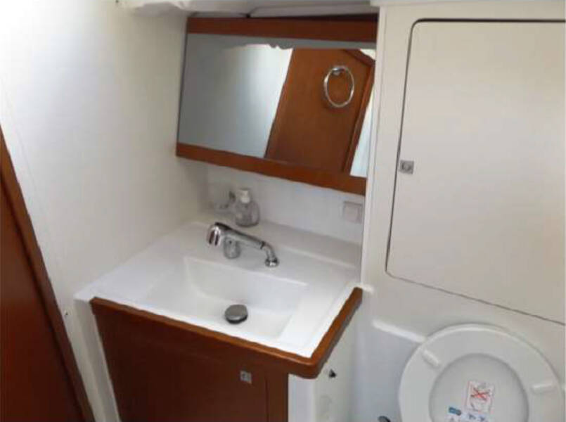 Oceanis 48 Wayward Prince 