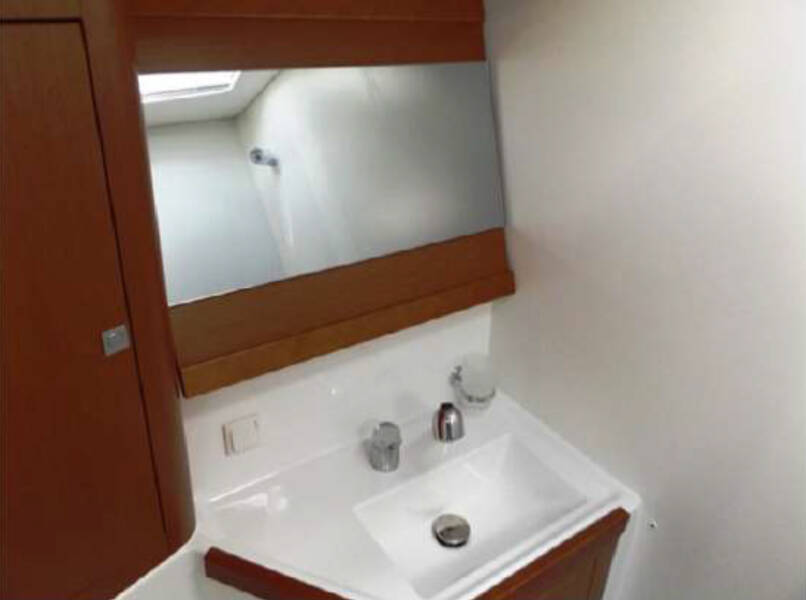 Oceanis 48 Wayward Prince 