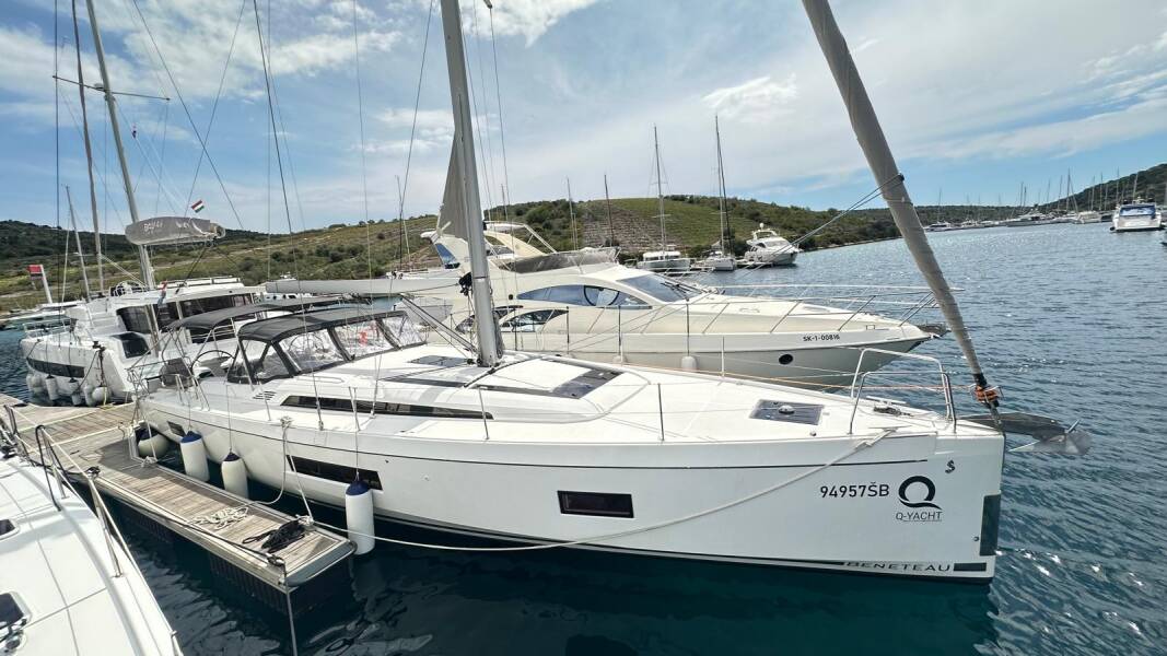 Oceanis 51.1 Full Moon