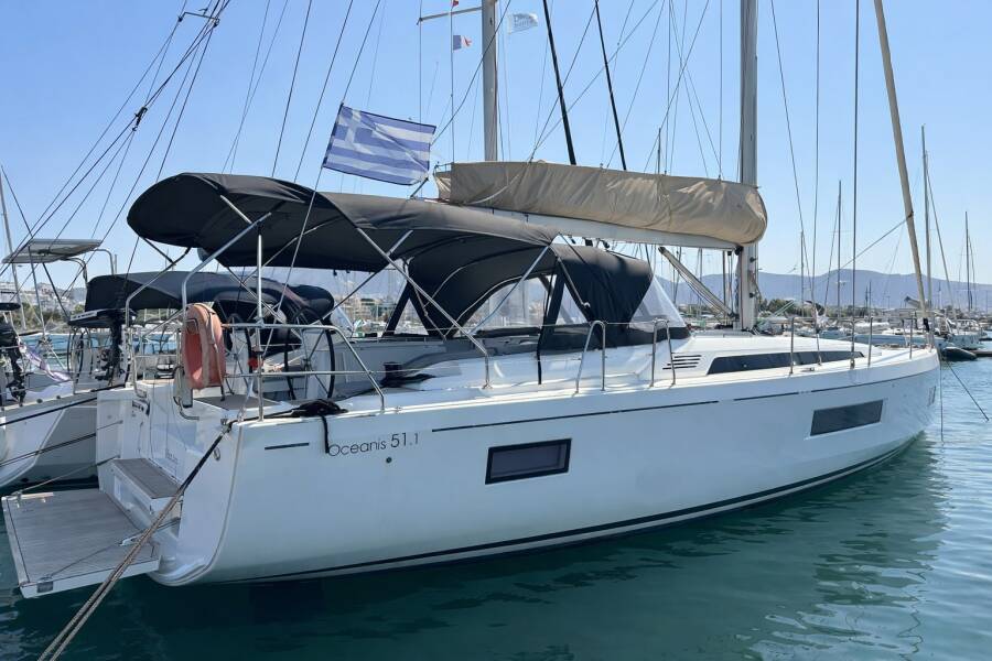 Oceanis 51.1 Velvet Dice