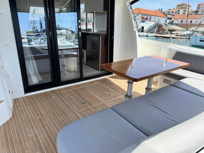 Prestige 420S Majabell II