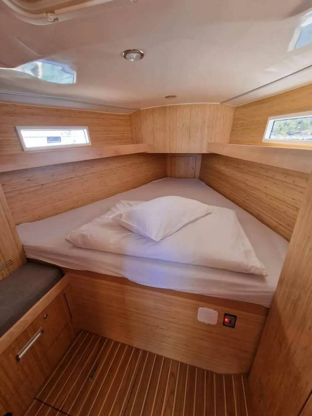 Scandinavia 35 Aurora Mare