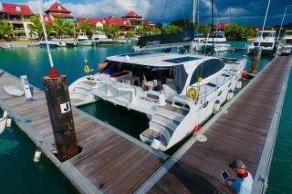 Sea-Tribe DH550 Valerie