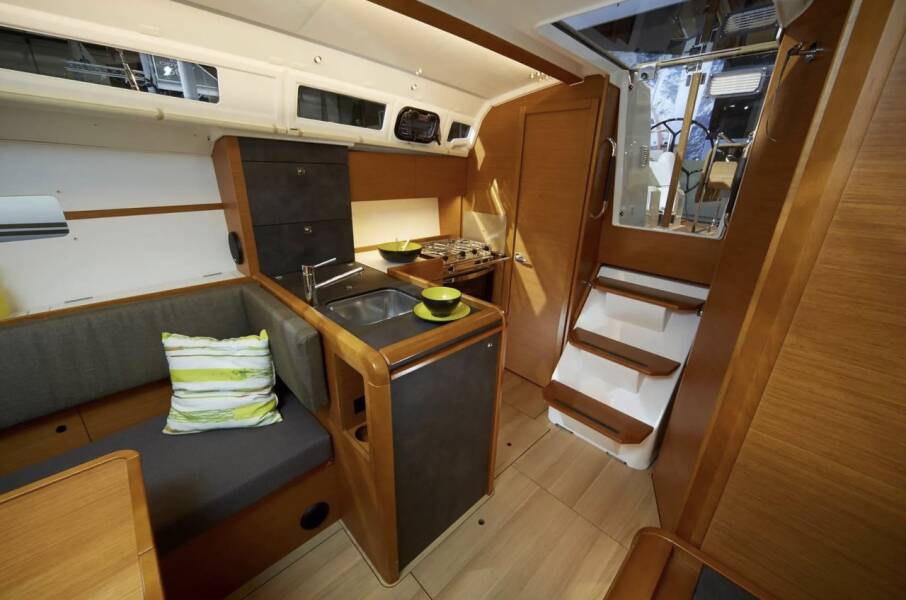 Sun Odyssey 349 Mia