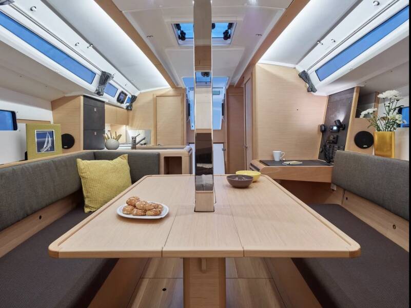 Sun Odyssey 349 Mia