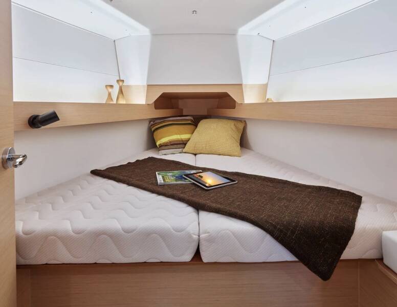 Sun Odyssey 349 Mia