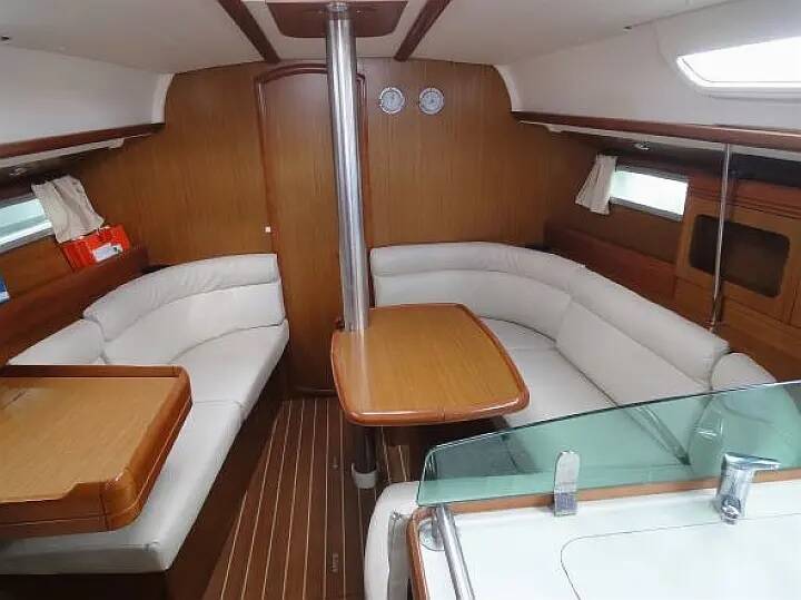 Sun Odyssey 36i Celeste