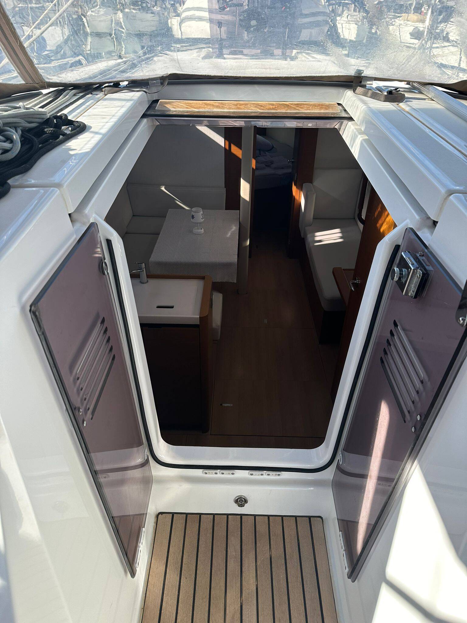 Sun Odyssey 380 Ocean Breeze