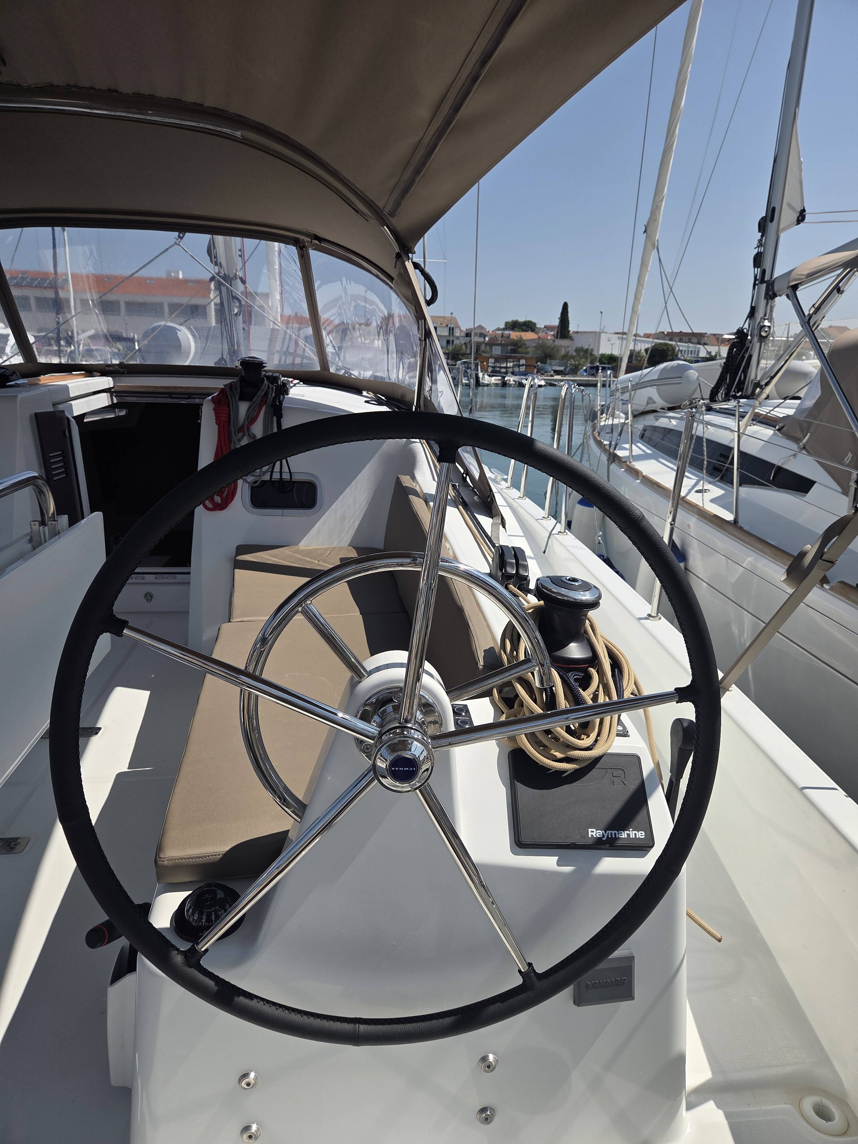 Sun Odyssey 380 Ancsika