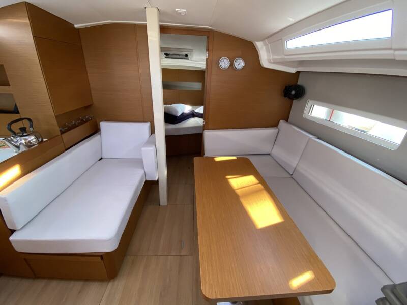 Sun Odyssey 410 Alma Libre VI