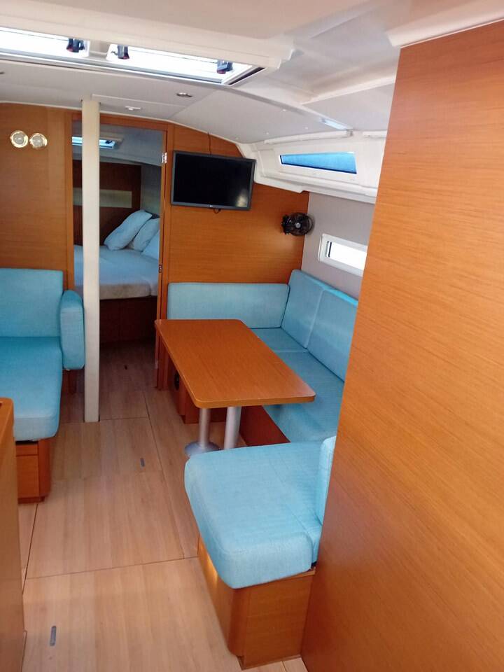 Sun Odyssey 410 Iliada